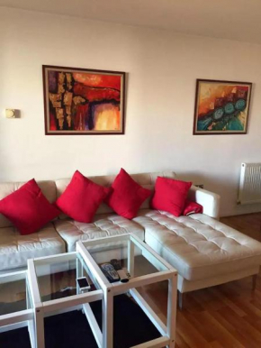 Room 1 or 2 ppl near EXCEL, O2, Canary Wharf - London
